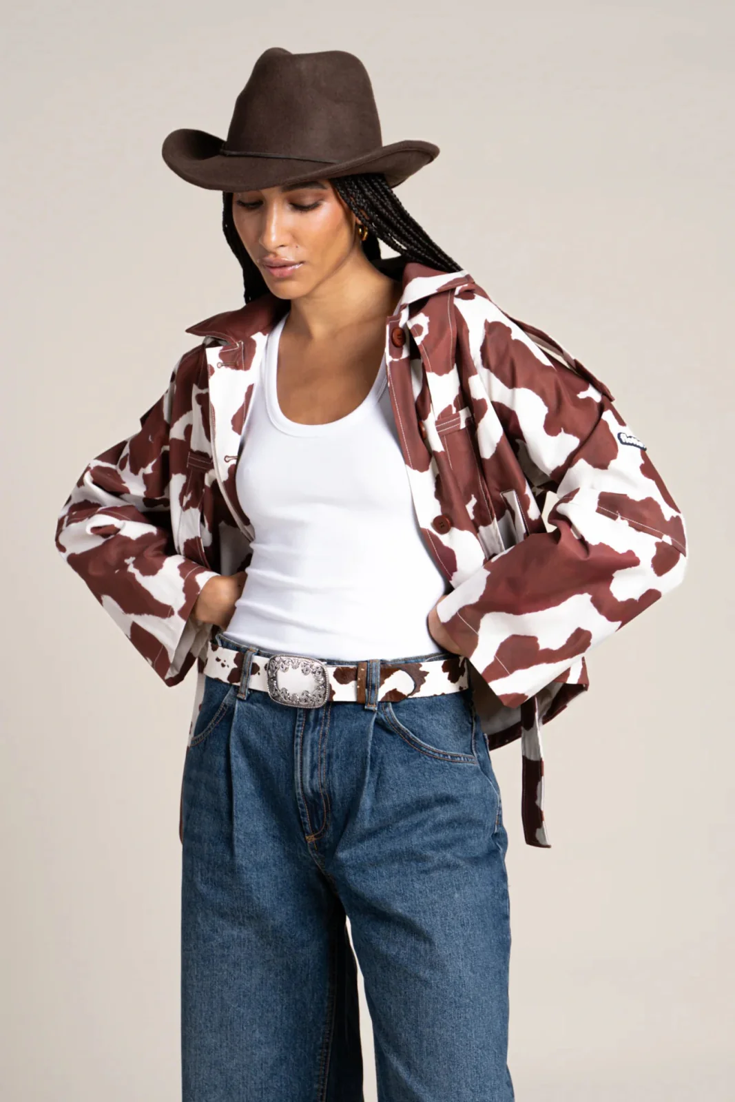 Tuileries - Trenchcoat Court - Image 17