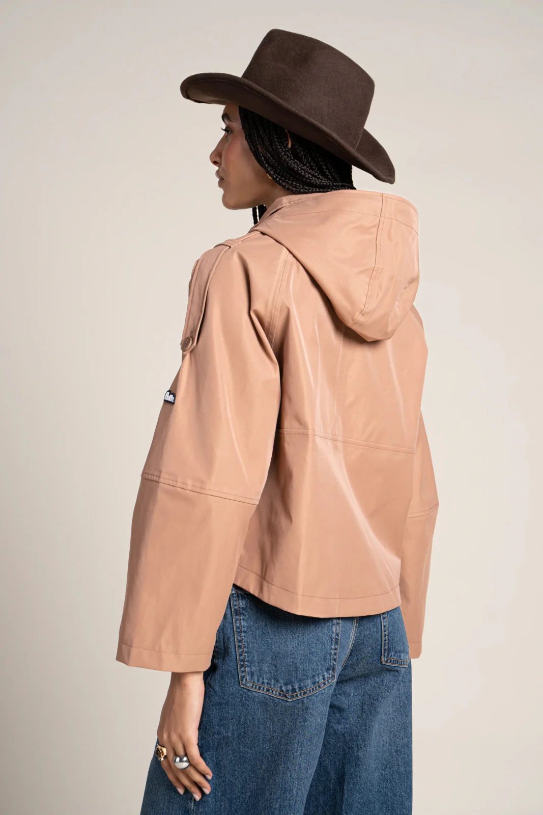 Tuileries - Trenchcoat Court - Image 21